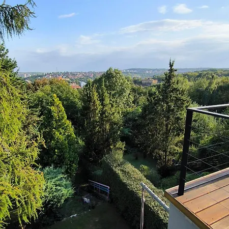 Apartment Garden Views *